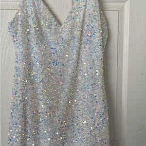 Super cute Homecoming dress. Size XL. Worn for 1 hour.